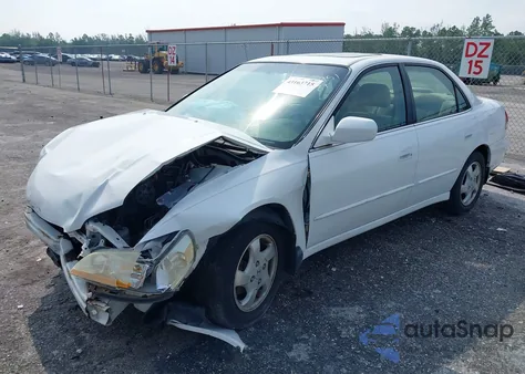 2000 Honda Accord 2.3 Ex z USA, uszkodzony, nr VIN JHMCG5652YC039951